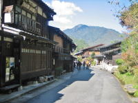 �����̕��i