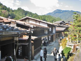 �����̒����̎p