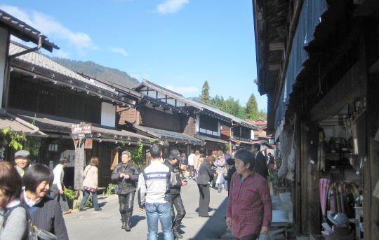 �����̗l�q