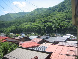 �Ί݂̎R����