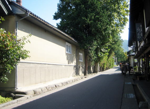 ���䍃�R�L�O�ق̓�̒ʂ�