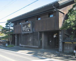 �𑢉�Ђ̓���